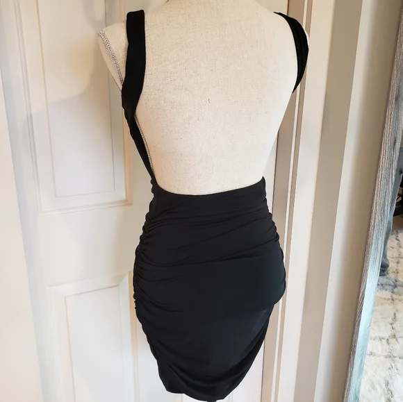 Black Low back Dress with Side Ruching - Picture 8 of 8